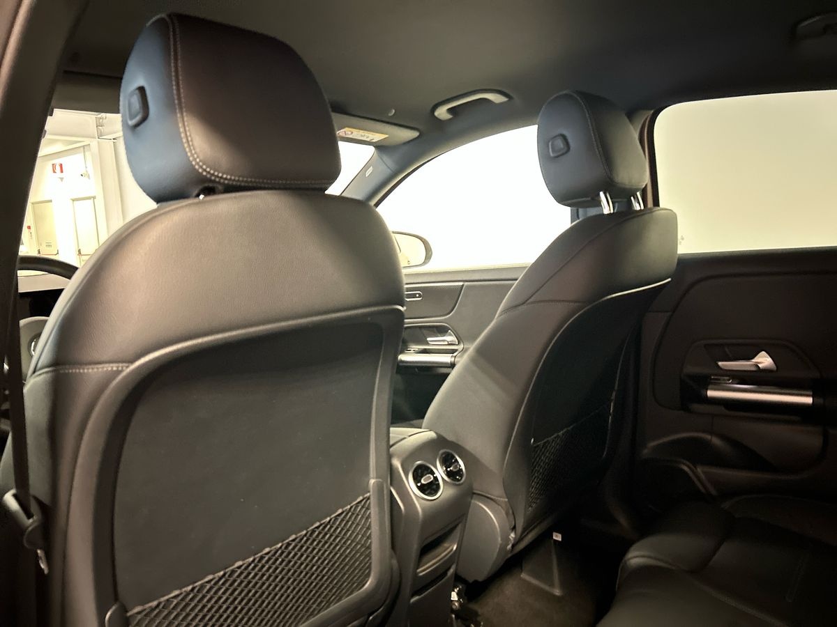 Mercedes GLA GLA 250 e Plug in hybrid (e EQ-POWER) Premium Speedshift DCT AMG 8G - 18