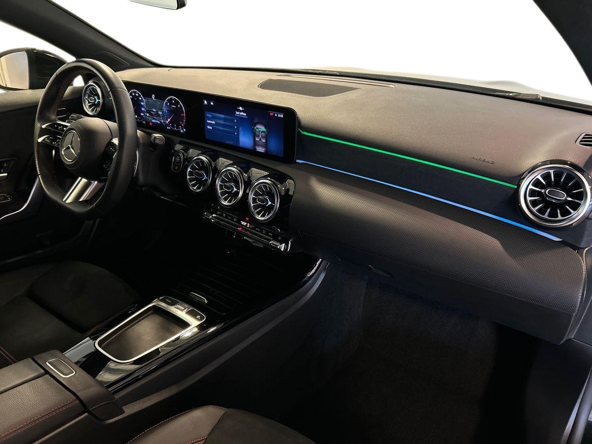 Mercedes  Classe A 180 D Advanced Plus AMG Line 8G-DCT - 15