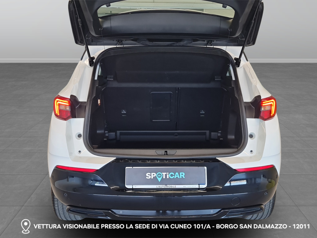 Panoramica 6° Immagine Veicolo