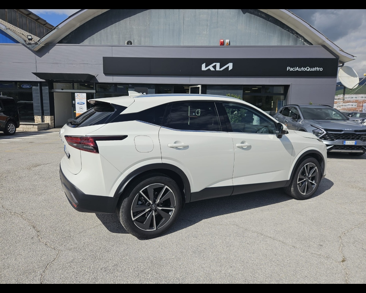 Foto NISSAN Qashqai 1.3 mhev Tekna 2wd 140cv