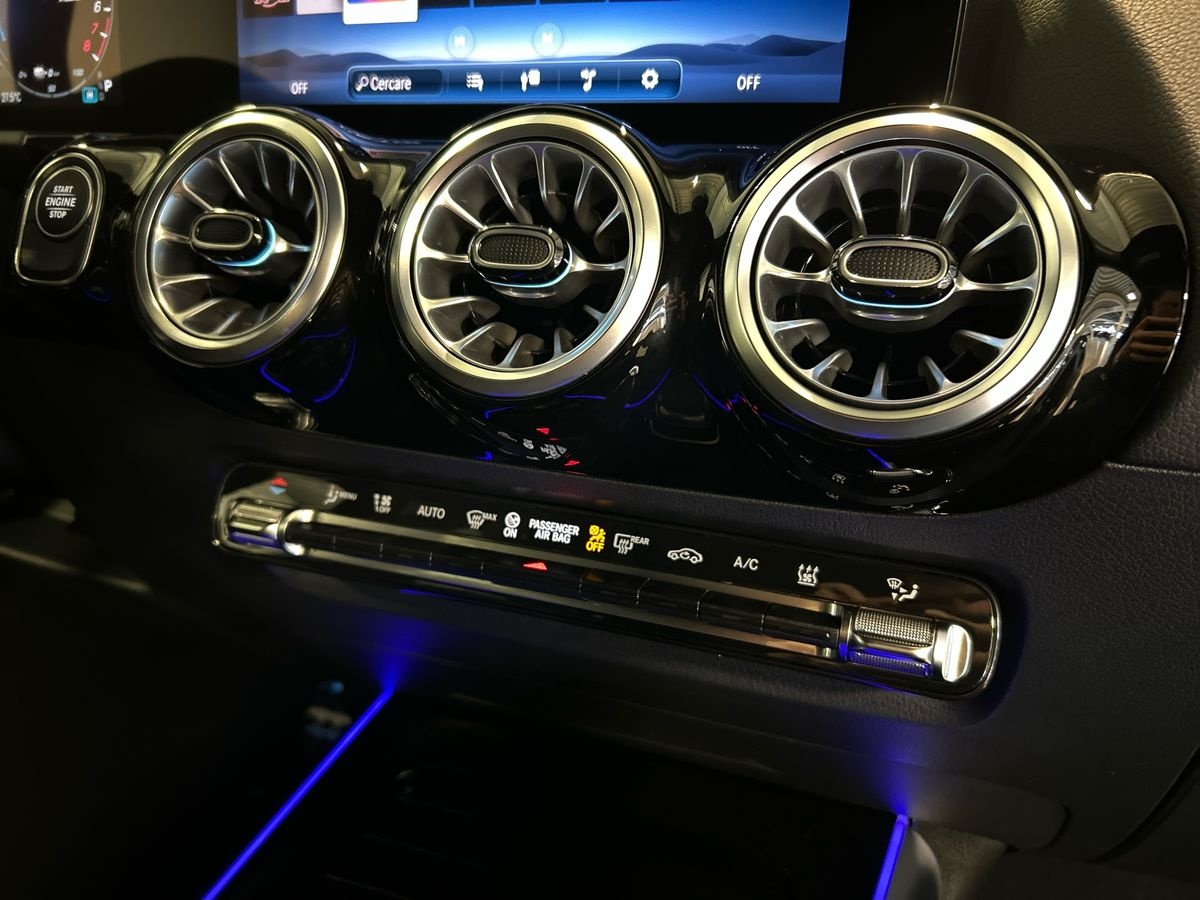 Mercedes GLA 250 e Plug-In-Hybrid AMG Line Premium 8G-DCT - 14