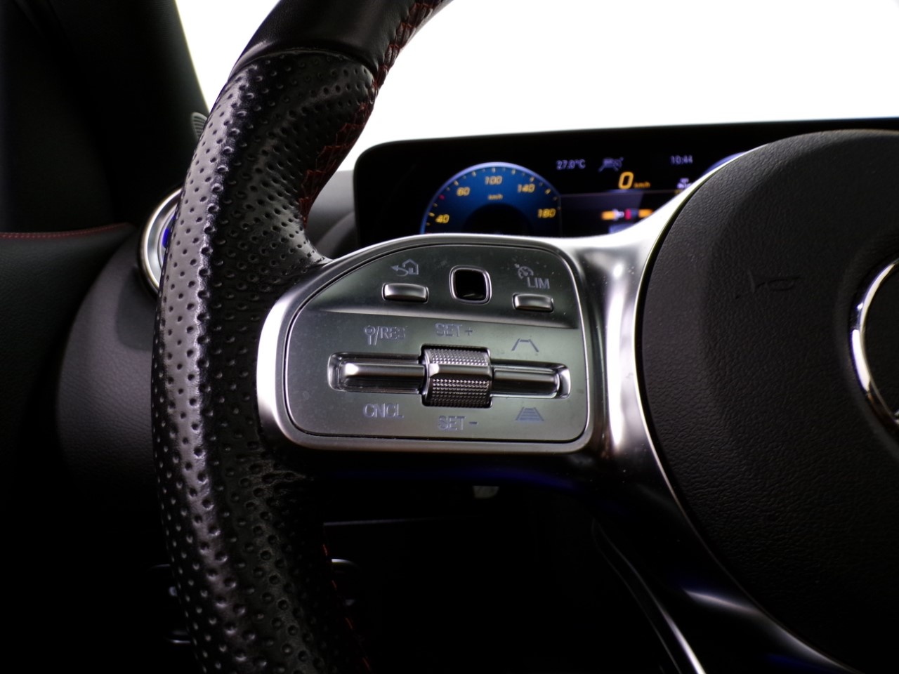 Mercedes GLA GLA 200 D Premium 4Matic 8G-DCT - 19