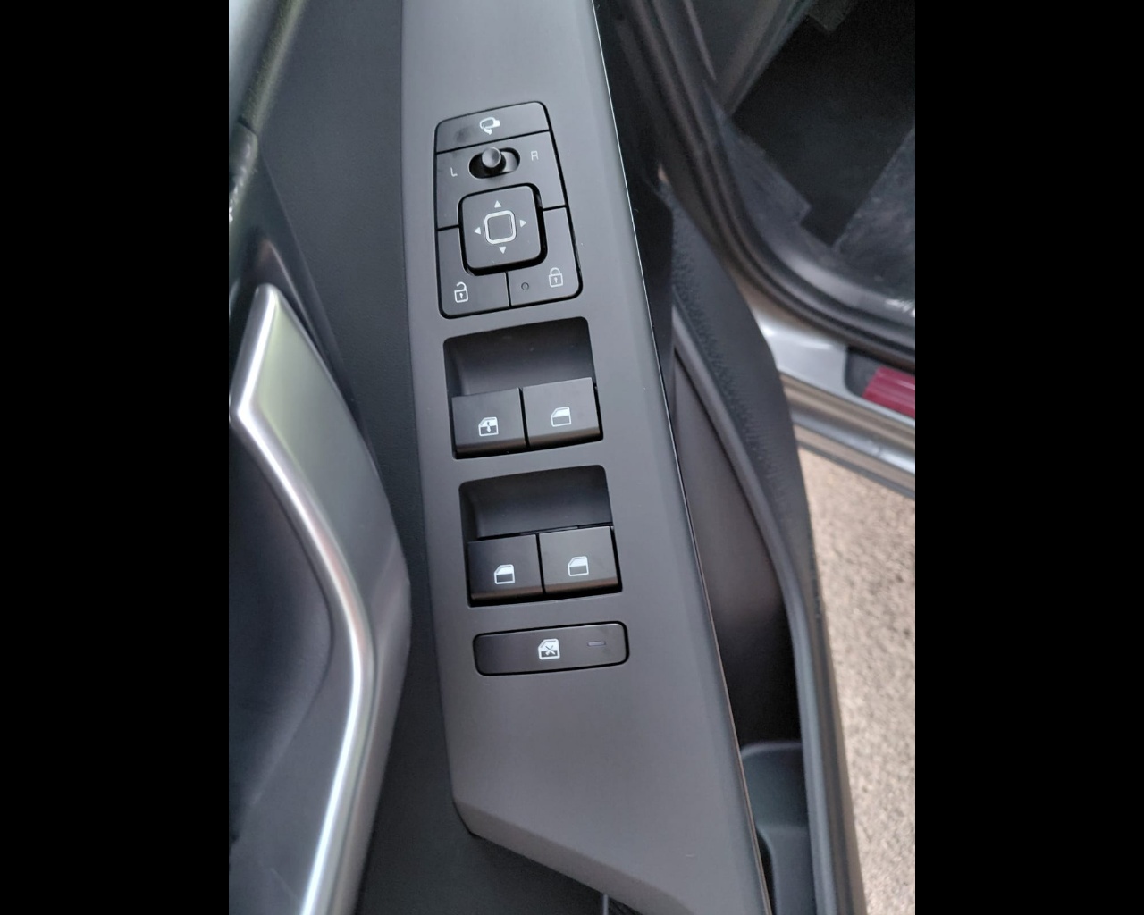 Foto KIA NIRO 1.6 MY25 HEV BUSINESS