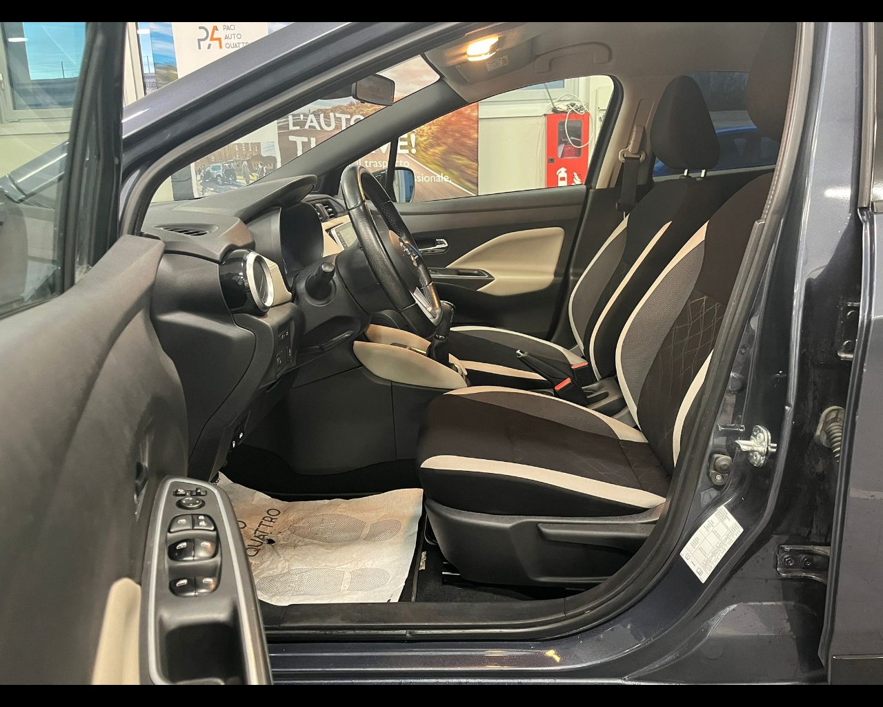 Foto NISSAN Micra 1.0 ig-t Eco N-Design Gpl