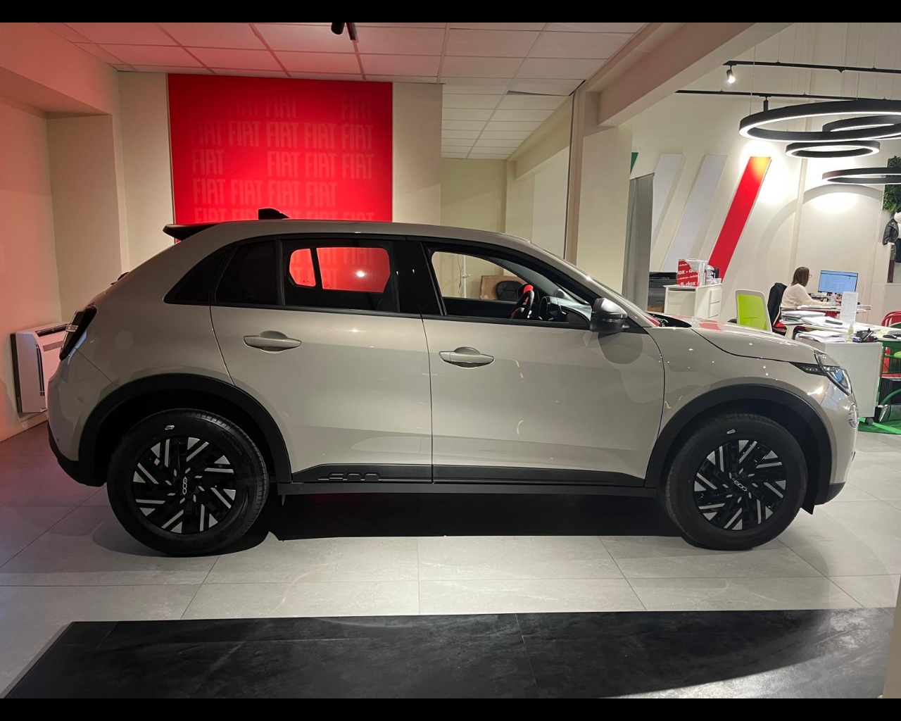 Foto FIAT 600 Hybrid Business 1.2 Hybrid110cv