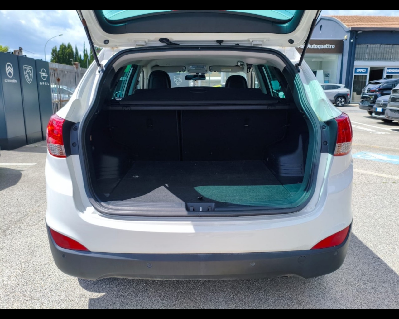 Foto HYUNDAI ix35 1.7 crdi Xpossible 115cv 2wd