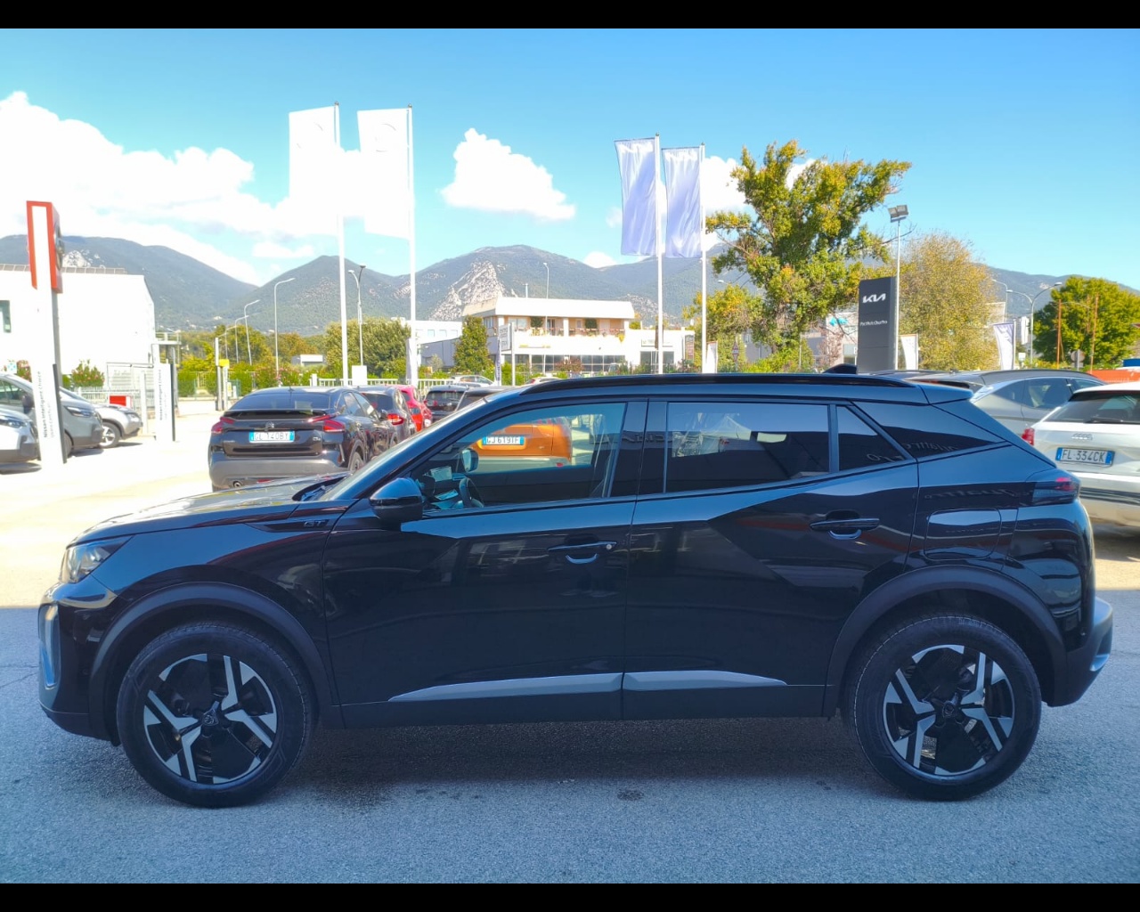 Foto PEUGEOT 2008 1.2 hybrid GT 136cv e-dcs6