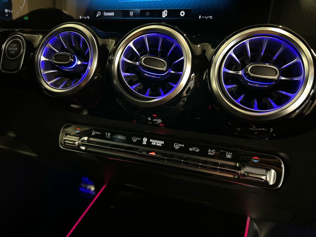 Mercedes GLA GLA 250 e Plug in hybrid (e EQ-POWER) Premium Speedshift DCT AMG 8G - 14