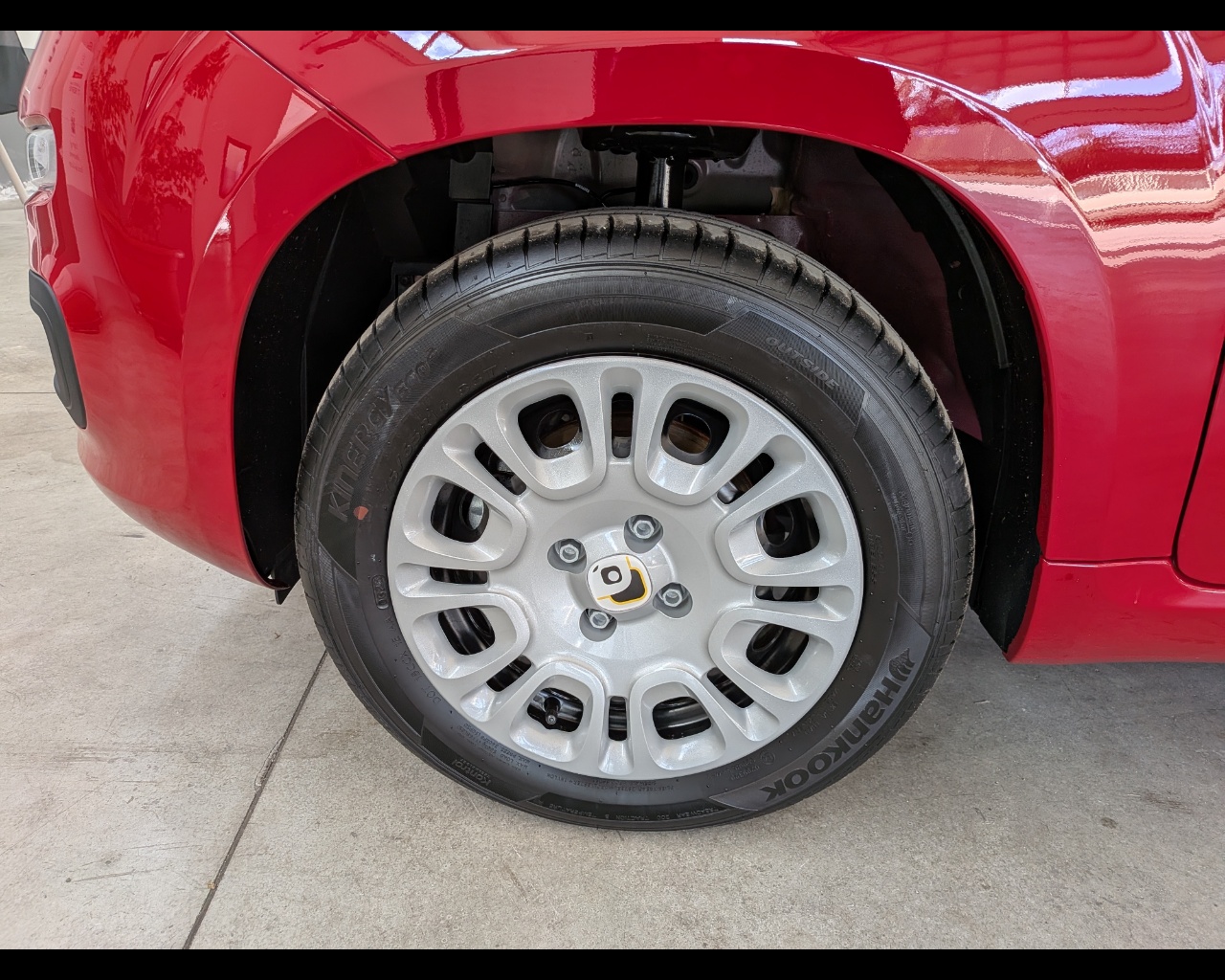 Foto FIAT Pandina 1.0 firefly hybrid Icon s&s 70cv 5p.ti