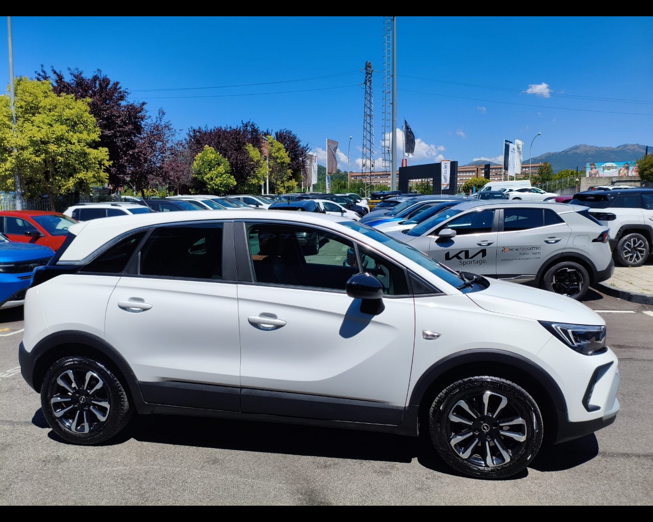 Foto OPEL Crossland 1.2 Elegance s&s 110cv