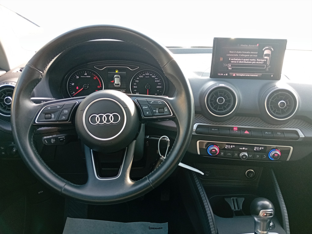 Panoramica 8° Immagine Veicolo