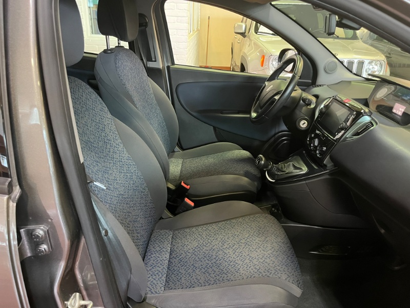 LANCIA – Ypsilon 1.0 FireFly 5 porte S&S Hybrid Gold