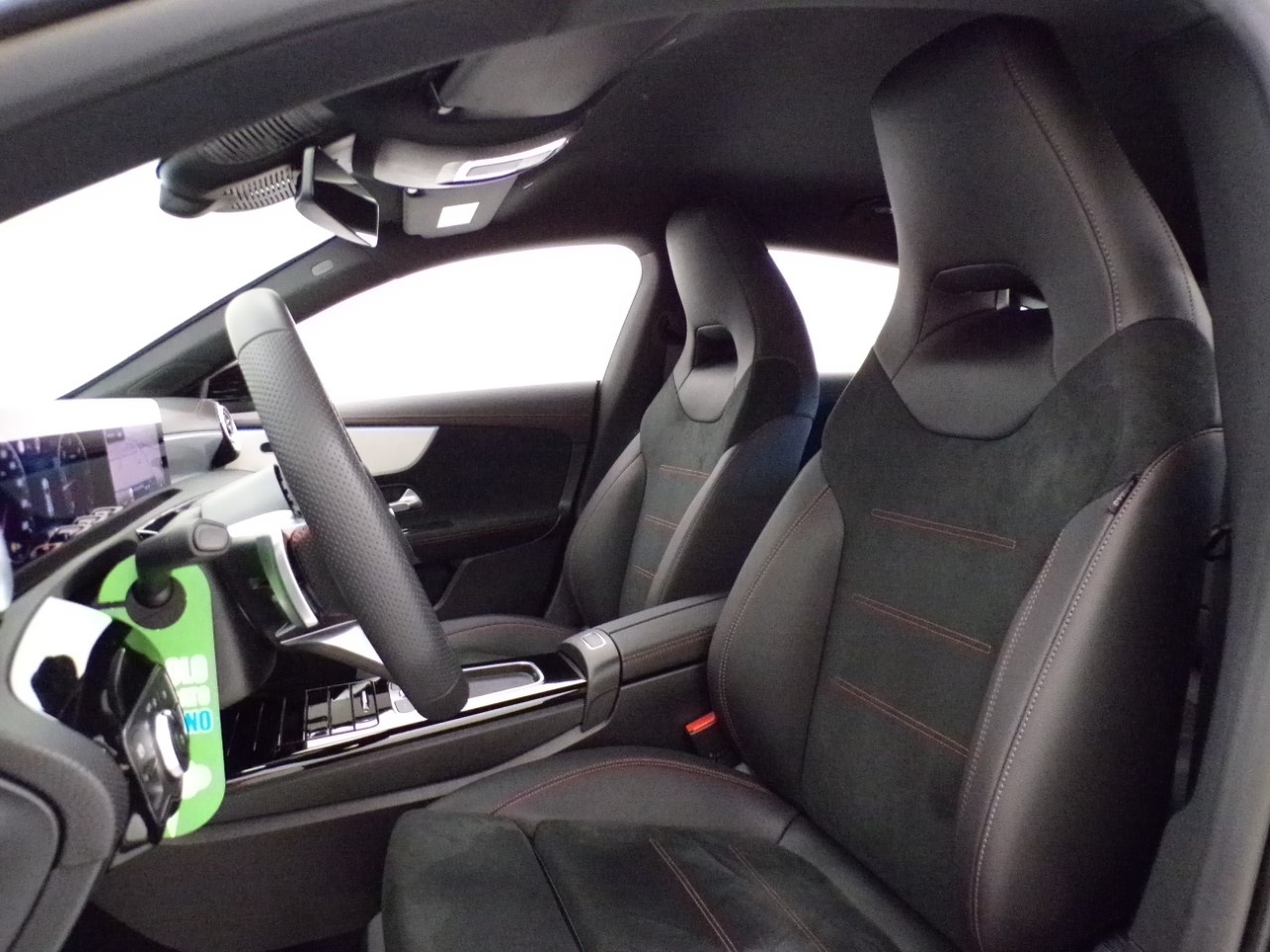 Mercedes CLA Shooting Brake 180 D AMG Line Advanced Plus 8G-DCT - 13