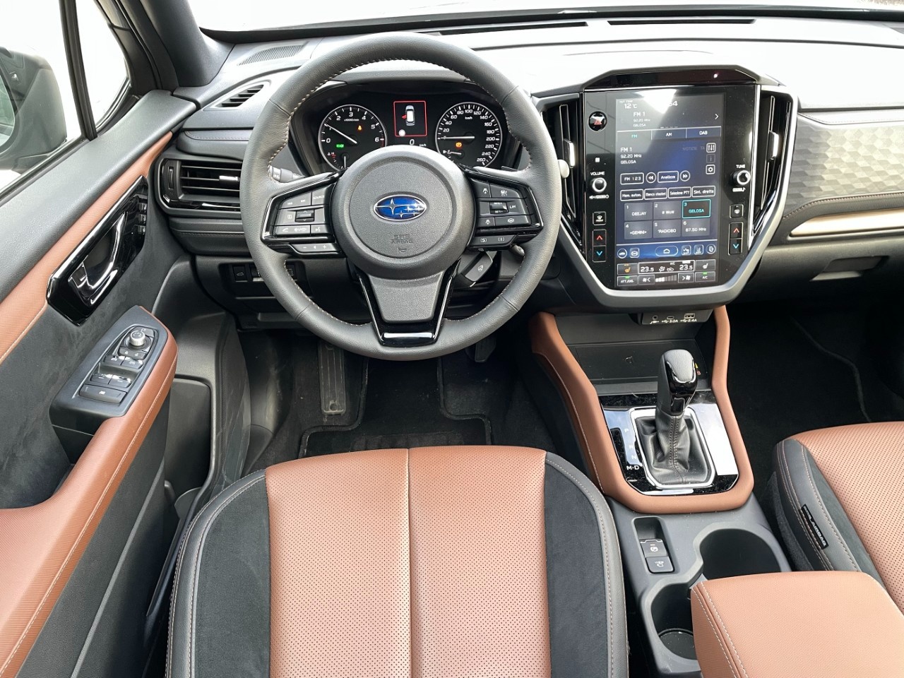 Subaru Forester Forester e-boxer 2.0i Premium - 11