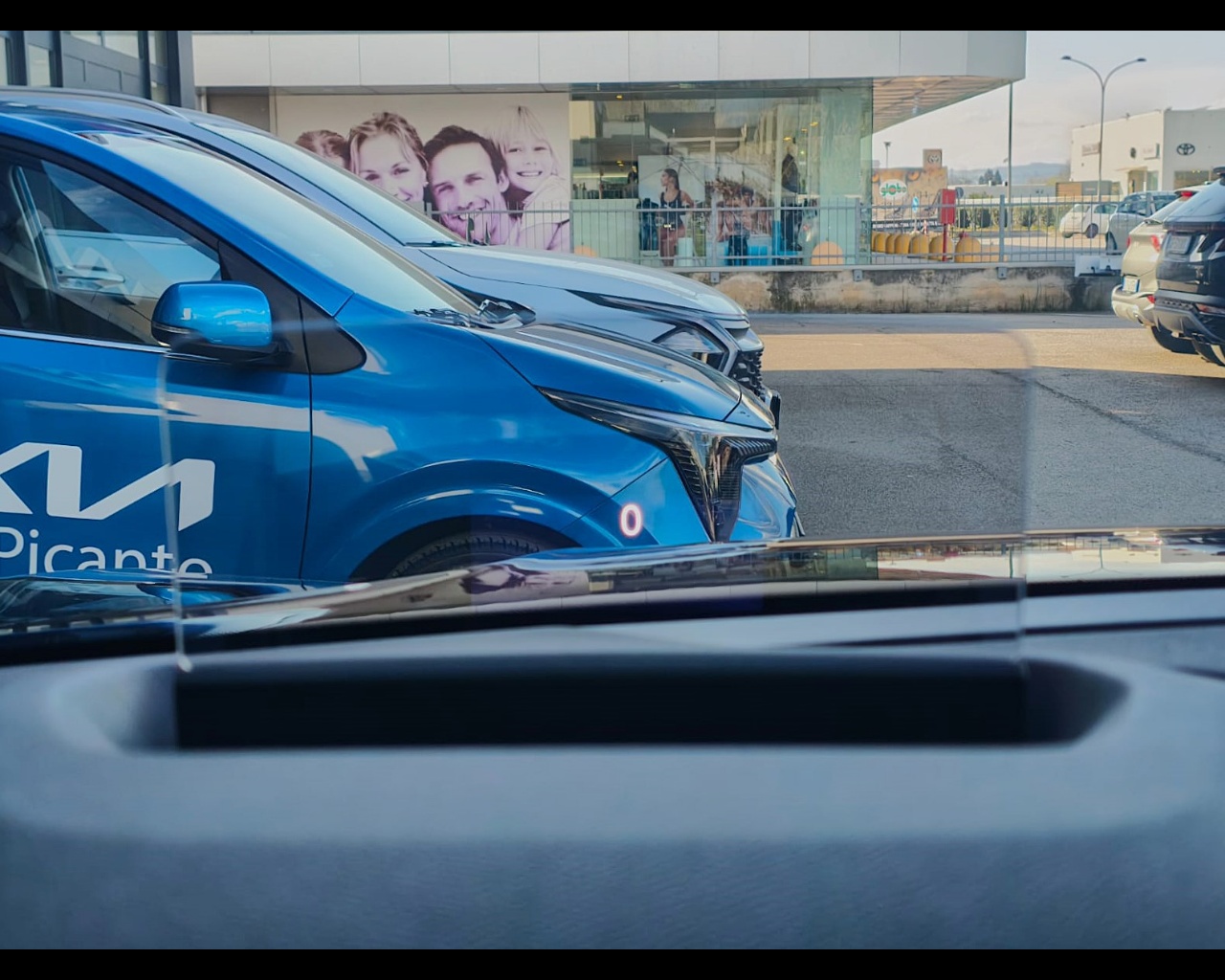 Foto CITROEN C4 1.2 hybrid Max 136cv e-dcs6