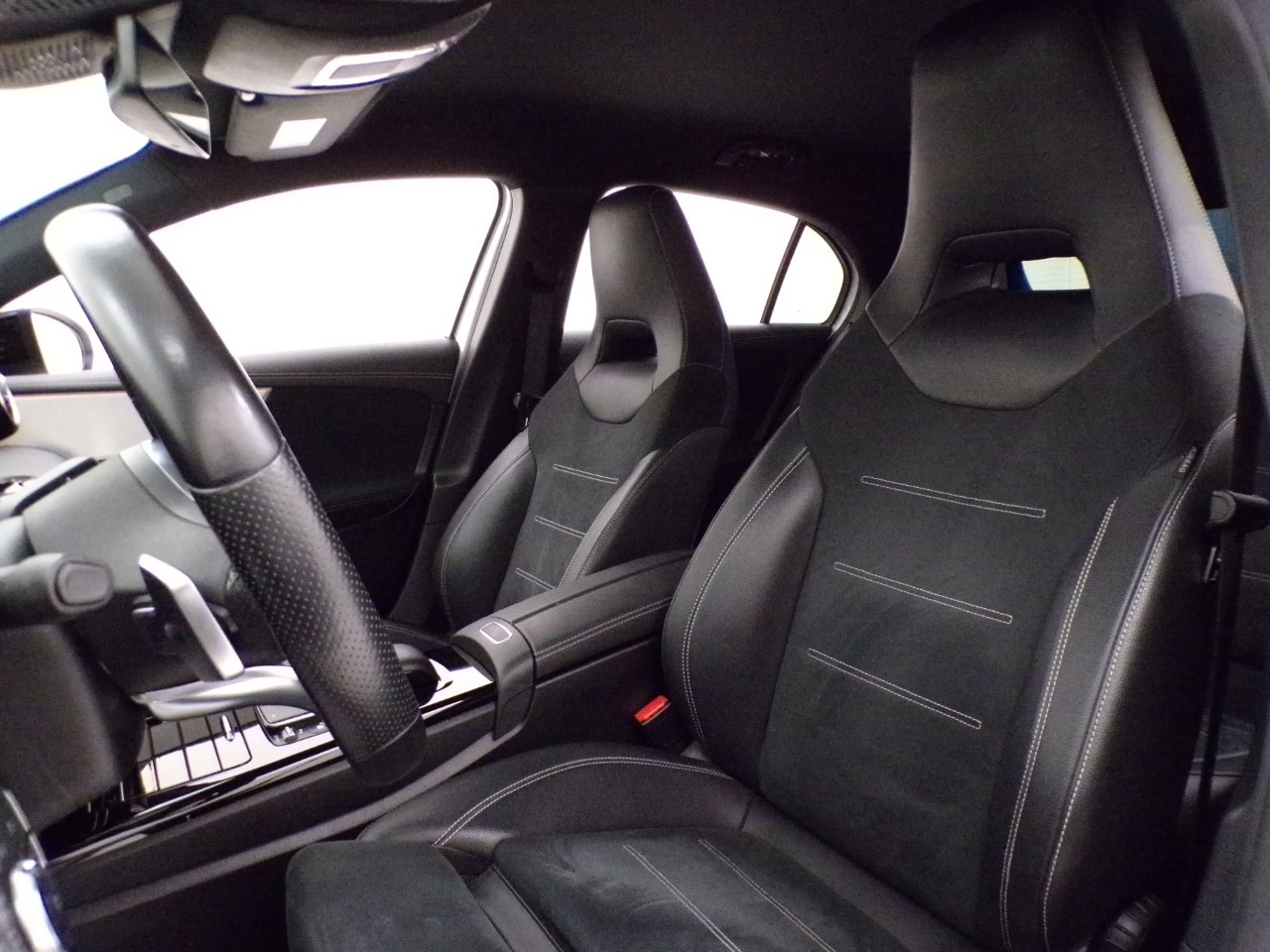 Mercedes Classe A Classe A 180 D Premium Night edition 8G-DCT - 11