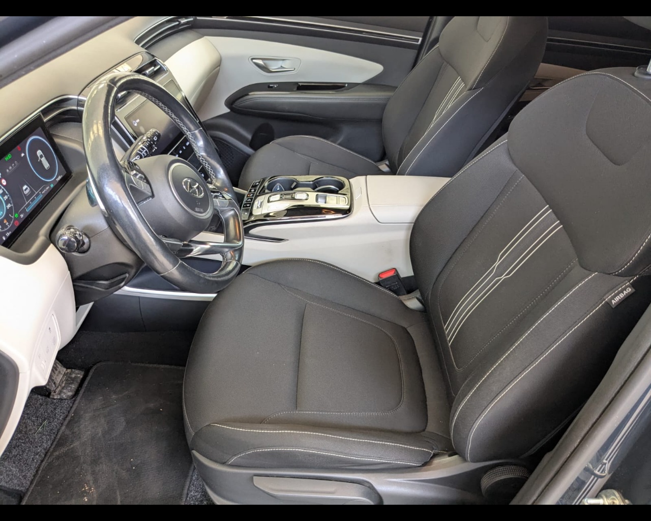 Foto HYUNDAI Tucson 1.6 hev Exellence 2wd auto
