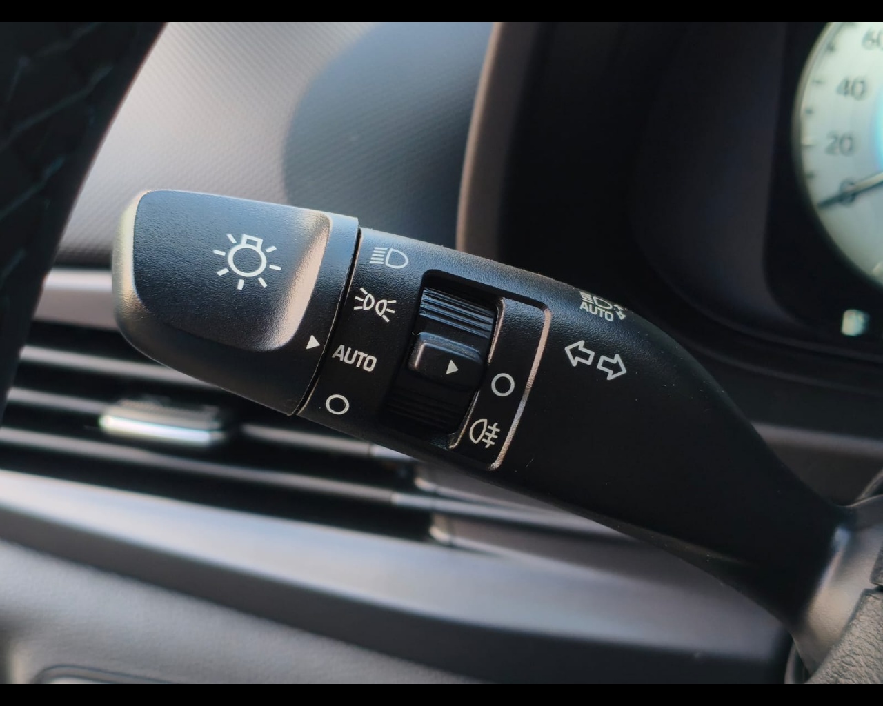 Foto HYUNDAI BAYON PE 1.2MPI XLINE