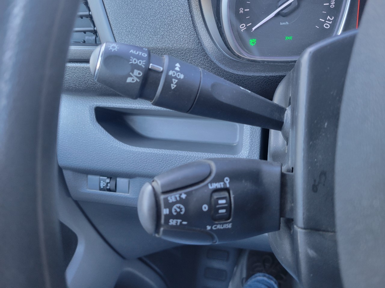 Peugeot Expert III Expert 2.0 Bluehdi Premium std 120cv E6 - 18