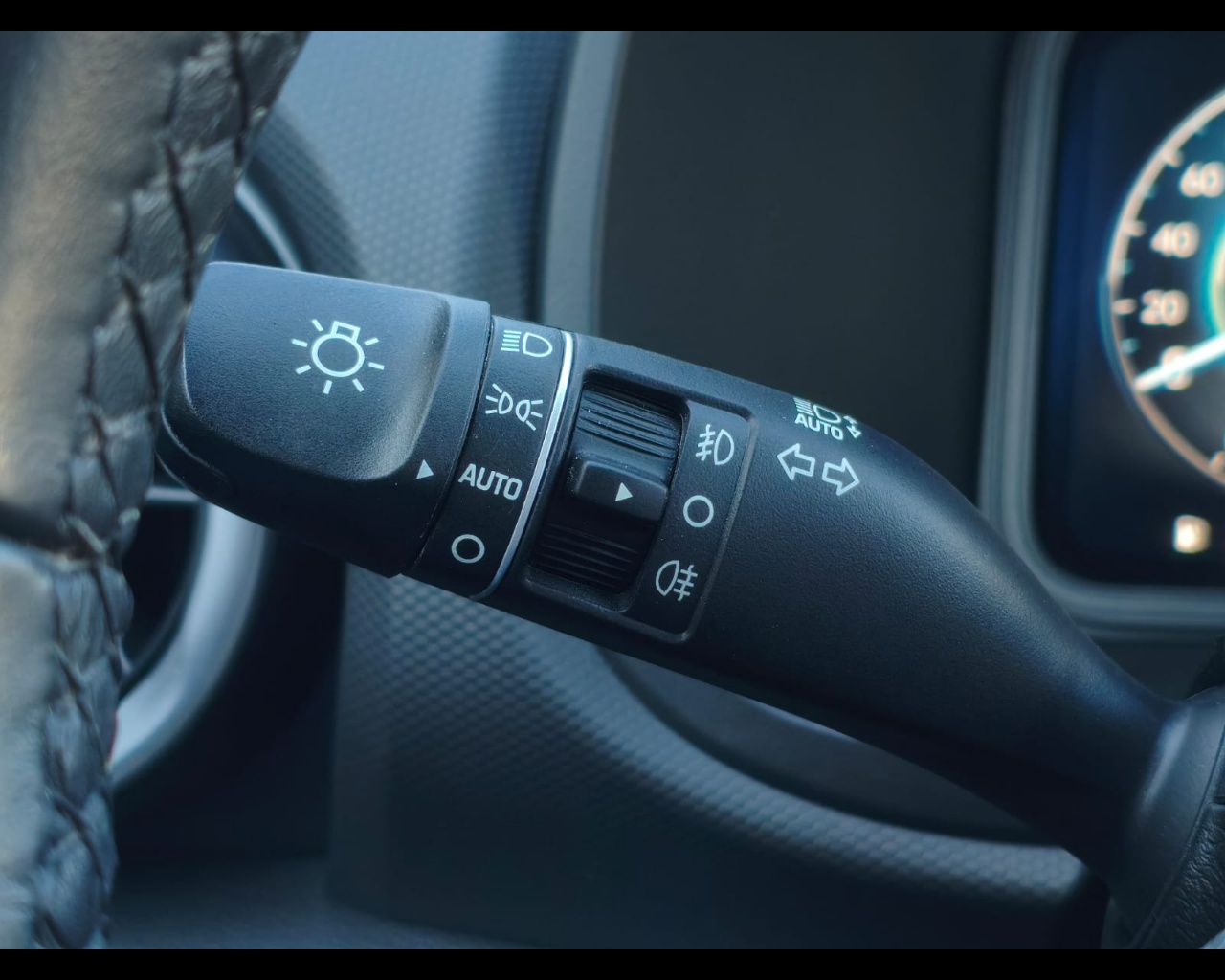 Foto HYUNDAI Kona 1.0 t-gdi 48V Xline Style Pack 2wd 120cv imt