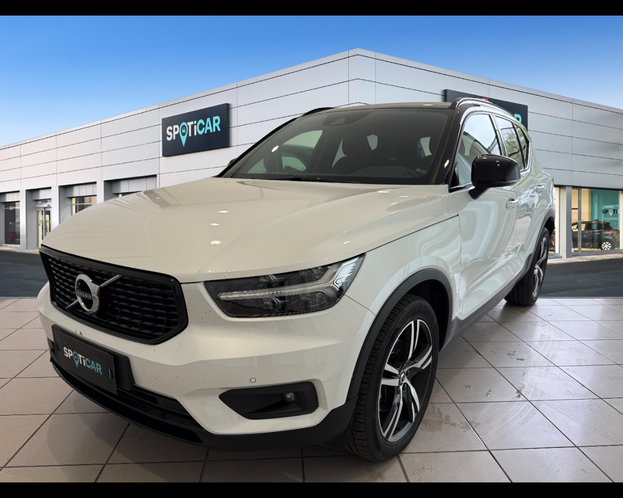VOLVO XC40 XC40 2.0 d4 R-design awd geartronic Diesel Usato