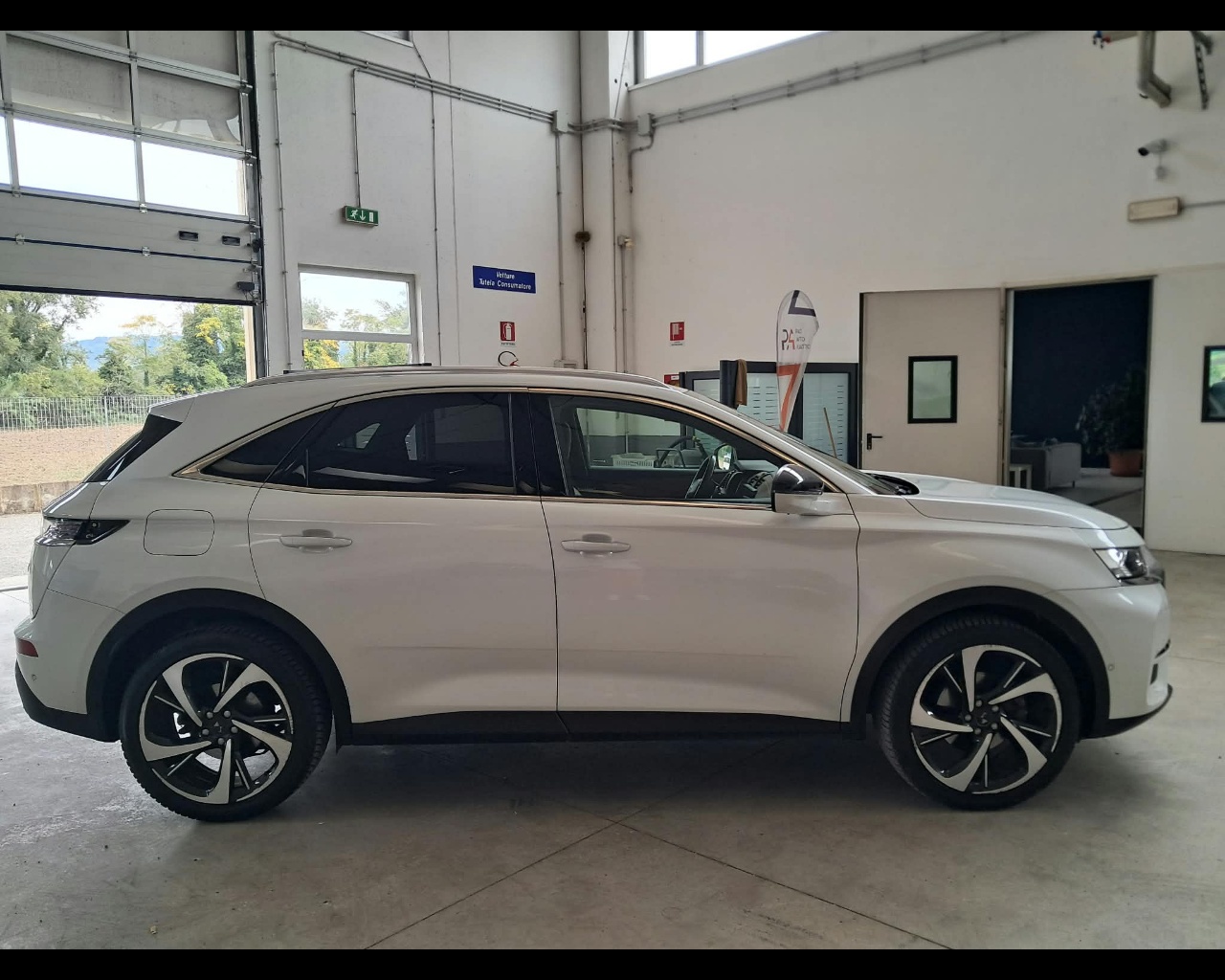 Foto DS DS7 Crossback 1.5 bluehdi Grand Chic 130cv auto