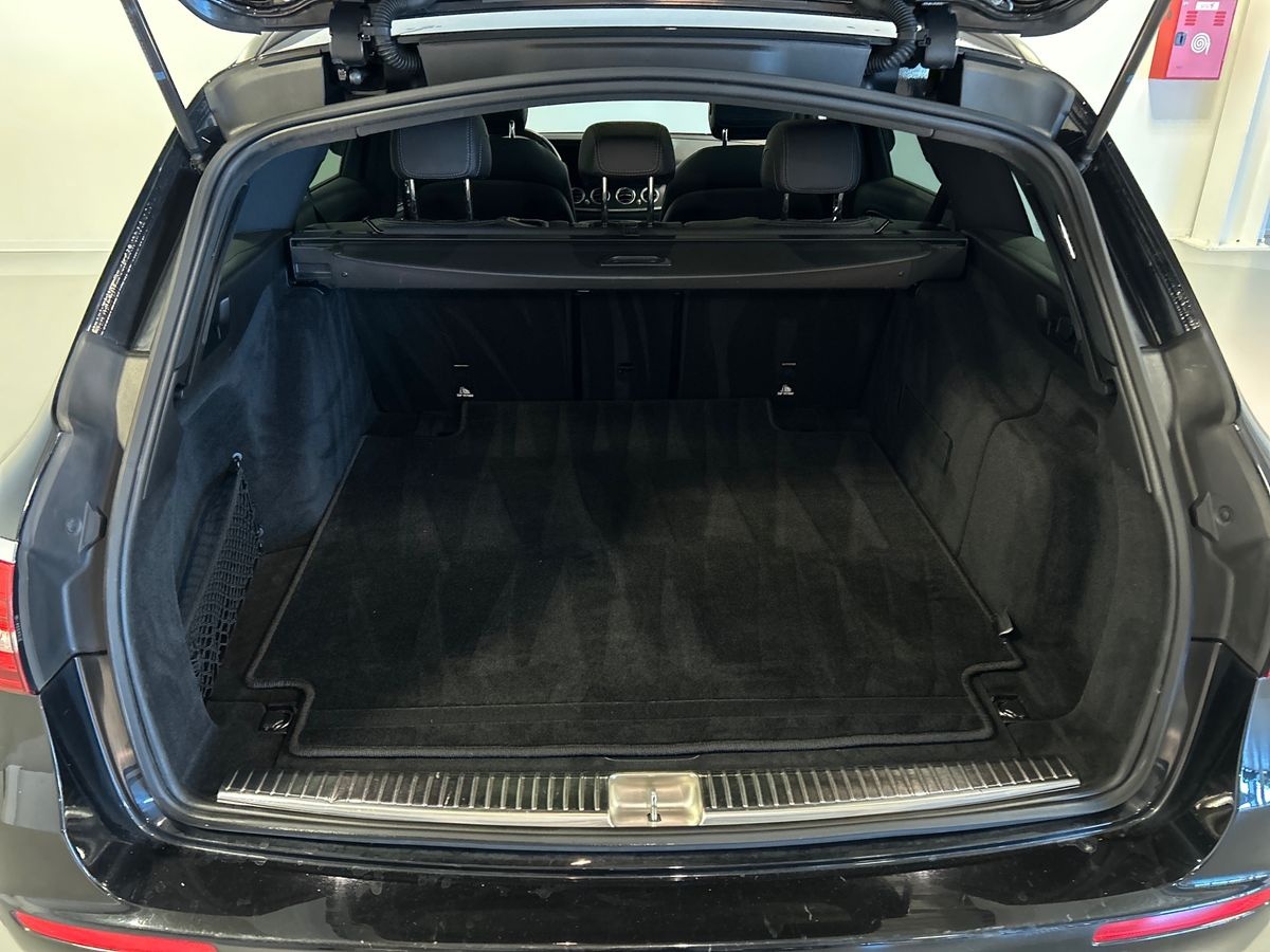 Mercedes Classe E Station Wagon Classe E Station Wagon 300 d Mild hybrid (d EQ-BOOST) Premium Plus 4Matic 9G-Tronic Plus - 8