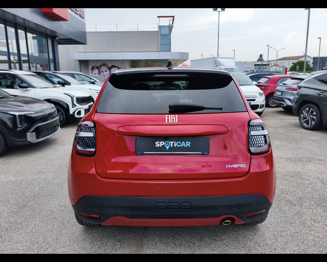 Foto FIAT 600 1.2 hybrid La Prima 110cv auto