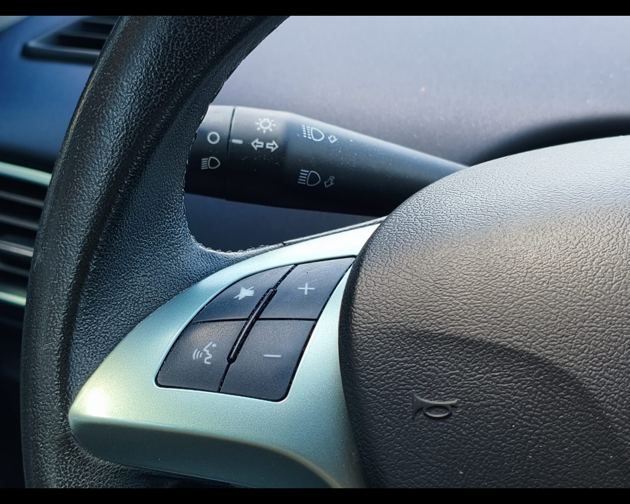 Foto LANCIA Ypsilon 1.0 firefly hybrid Gold Plus s&s 