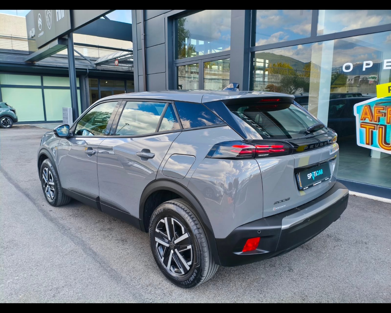 Foto PEUGEOT 2008 1.2 puretech Active s&s 100cv