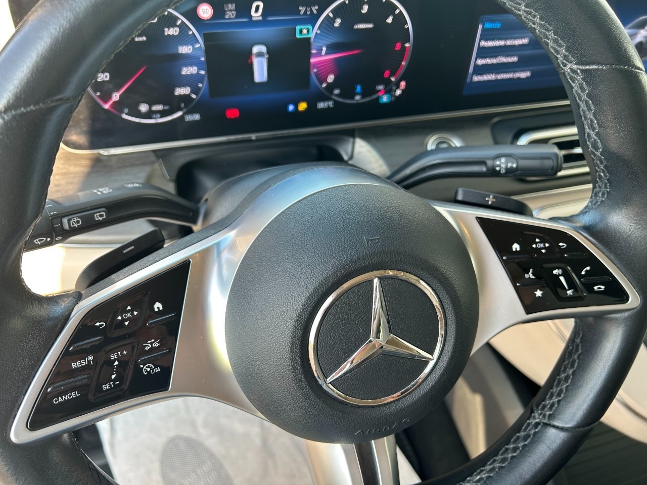 Mercedes  V Long 300 d Avantgarde auto - 22