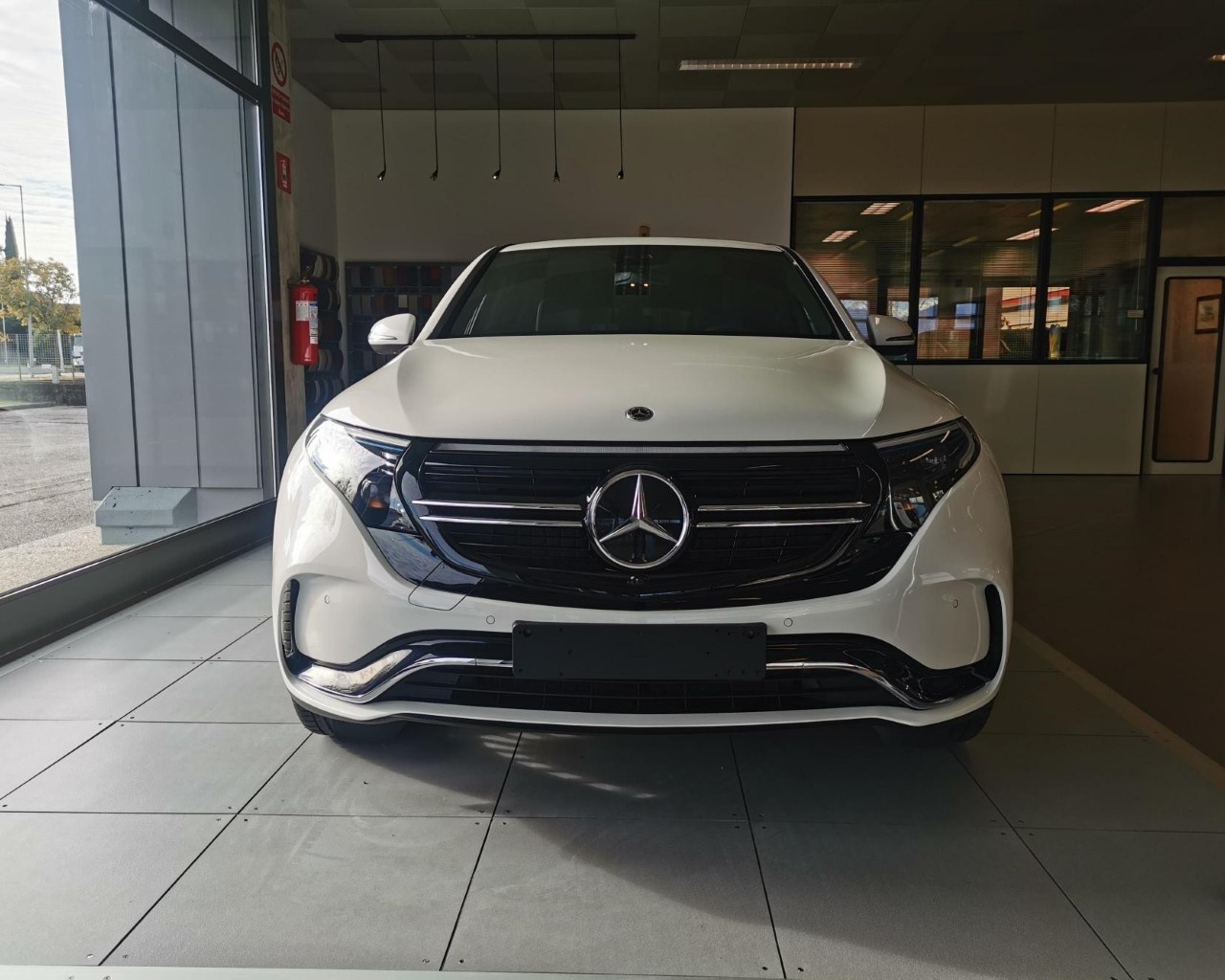 Mercedes EQC EQC 4Matic PREMIUM - 2