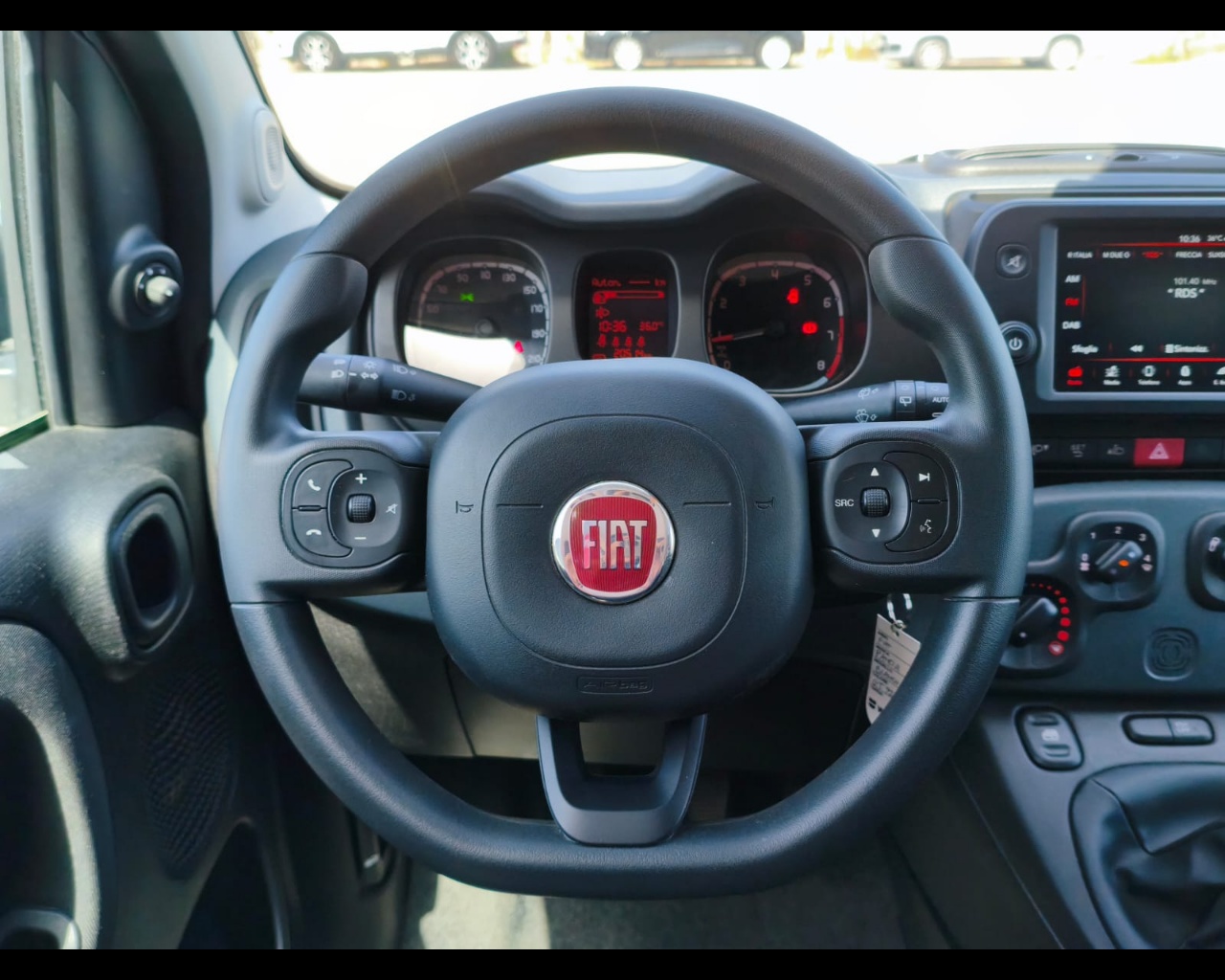 Foto FIAT Panda 1.0 firefly hybrid Cross s&s 70cv 5p.ti