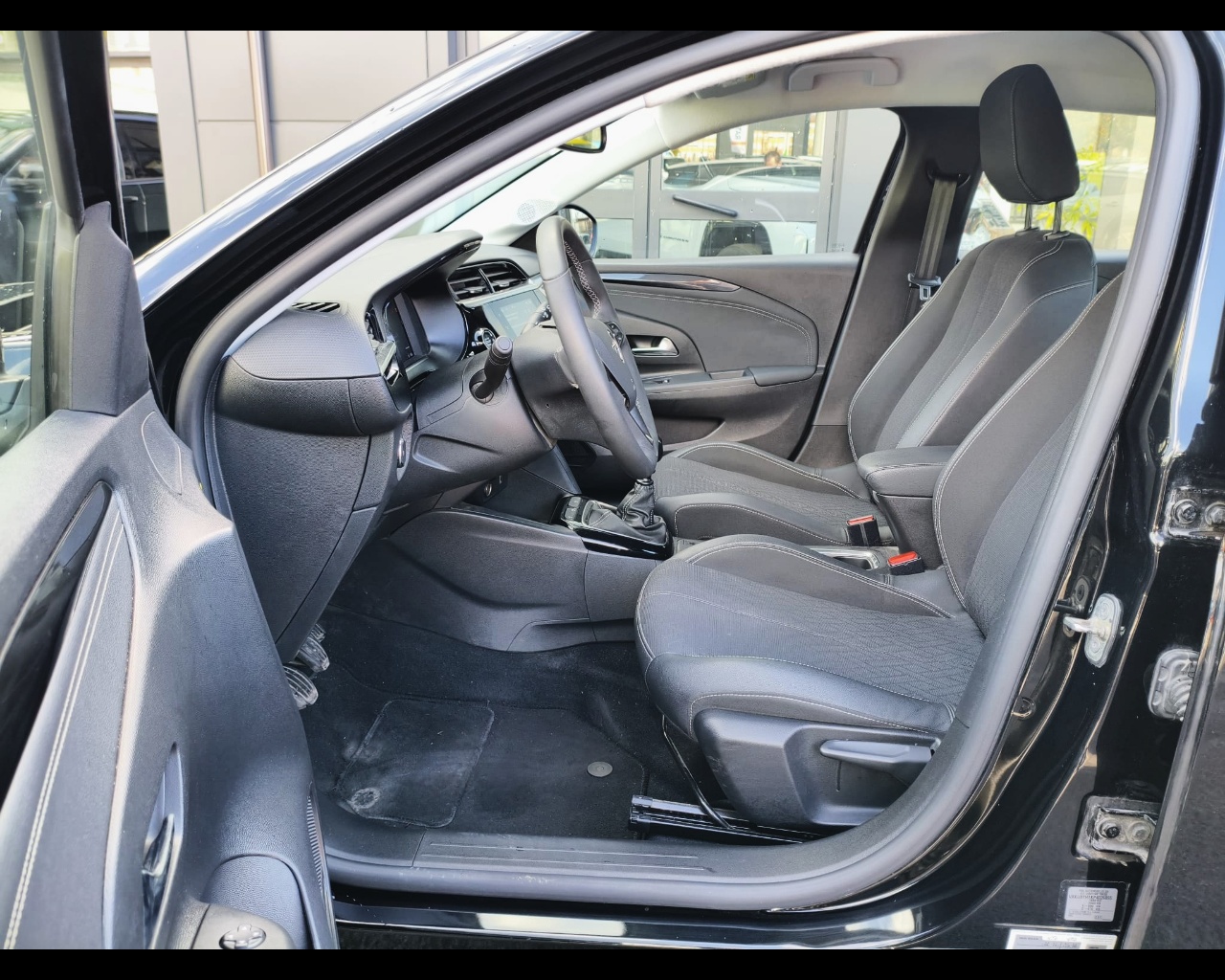 Foto OPEL Corsa 1.5 Elegance s&s 100cv