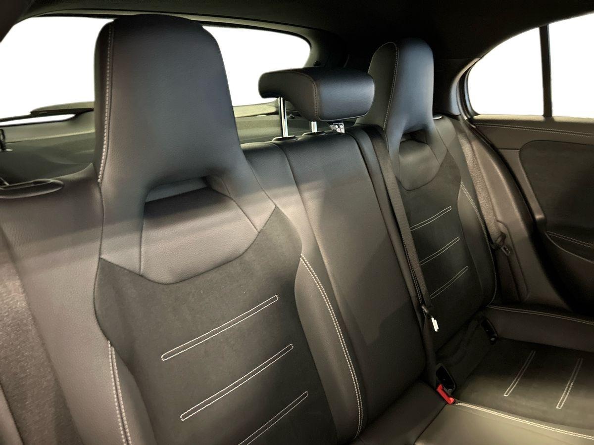 Mercedes Classe A Classe A 180 D Premium Night edition 8G-DCT - 16