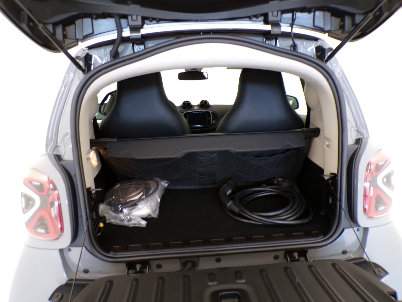 smart fortwo fortwo 22kW EQ racingrey - 9