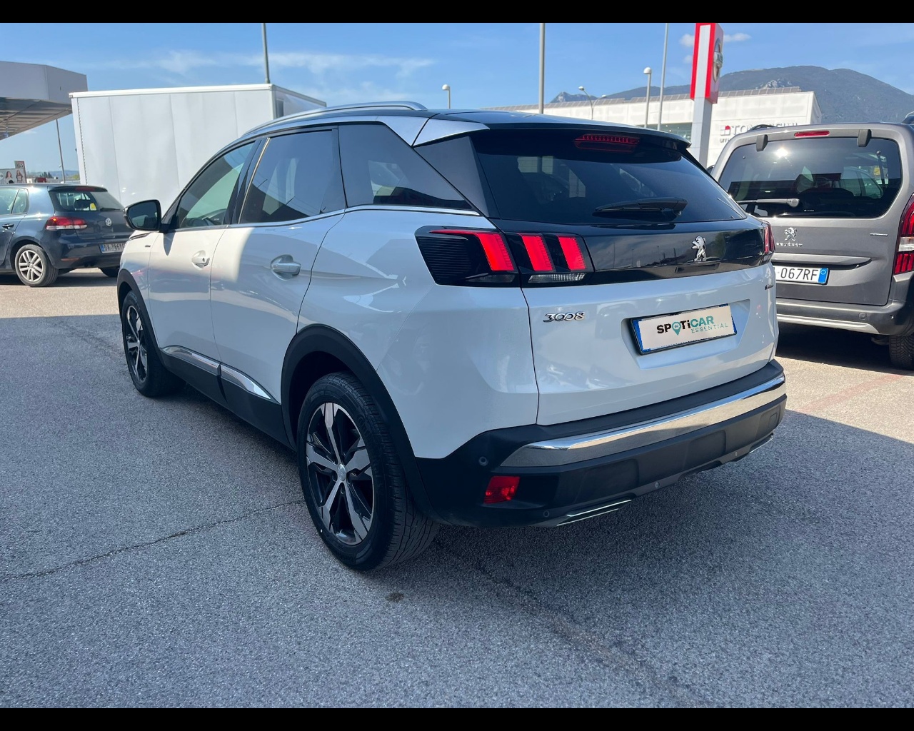 Foto PEUGEOT 3008 1.5 bluehdi GT Line s&s 130cv