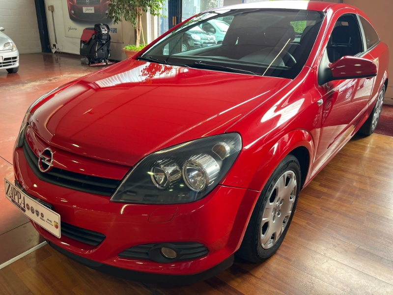 OPEL – Astra GTC 1.9 16V CDTI 150CV 3 porte Sport