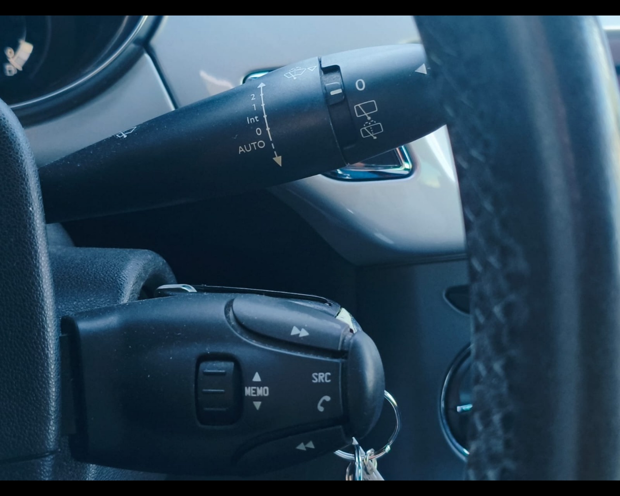 Foto CITROEN DS3 1.4 hdi So Chic 70cv