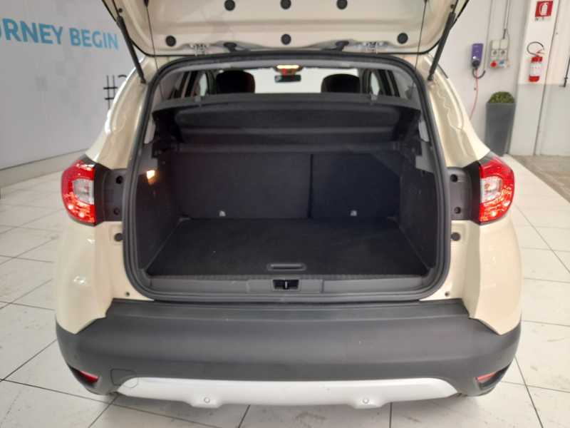 Captur I - Captur 1.5 Dci Intens (energy R-link) 90cv E6