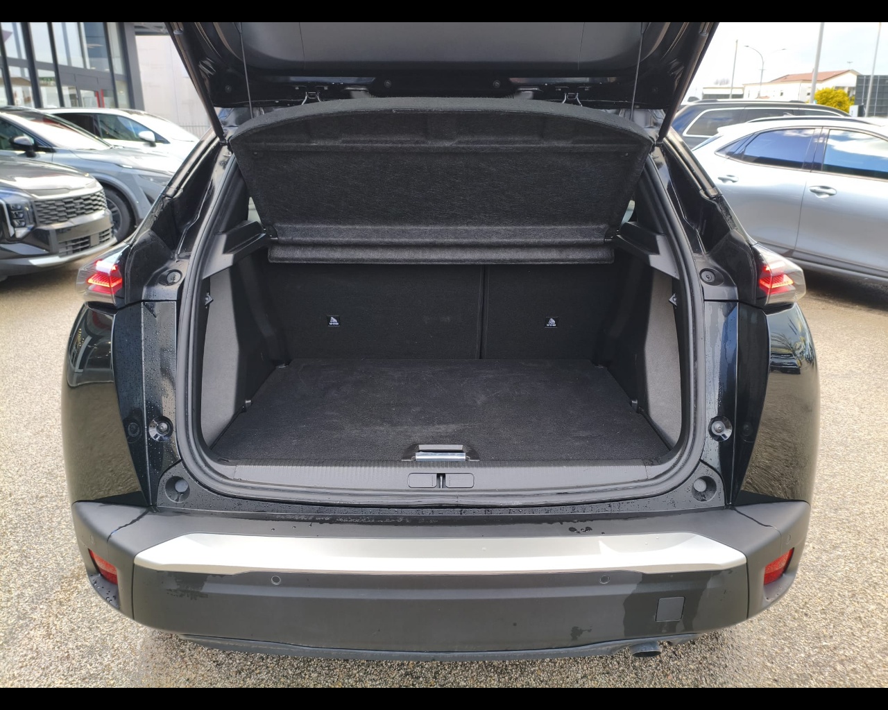 Foto PEUGEOT 2008 1.2 puretech Allure s&s 100cv