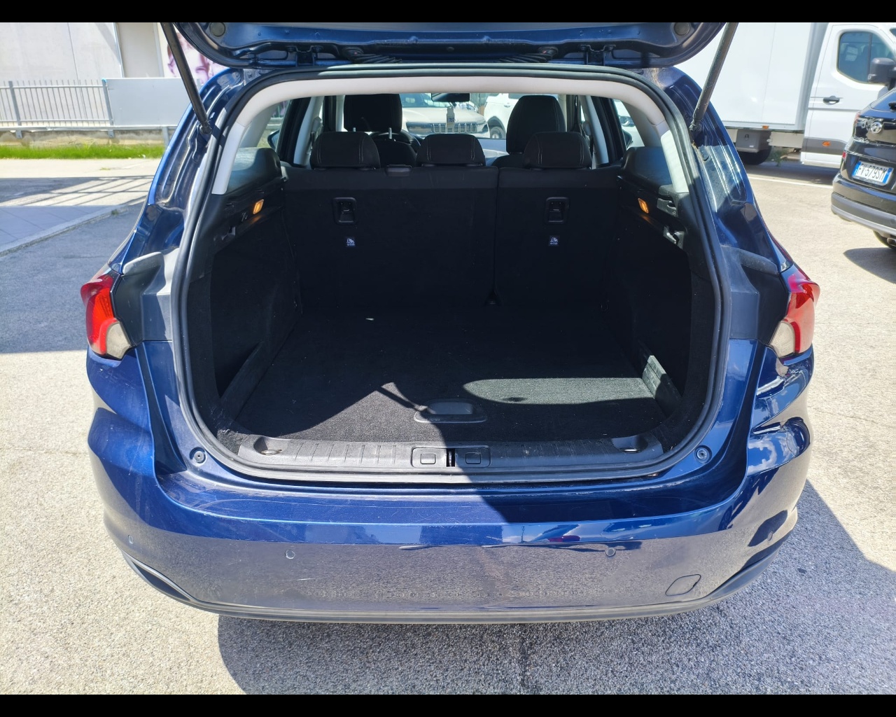 Foto FIAT Tipo SW 1.6 mjt Lounge s&s 120cv dct