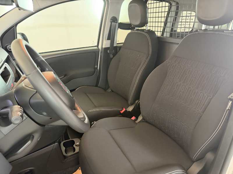 Pandina Van Serie 0 Pandina Van Pop 1.0 Hybrid 65cv S&s -  2 Posti