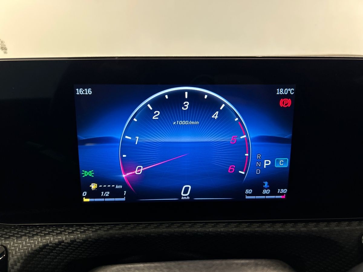 Mercedes  A 180 d Advanced auto - 13