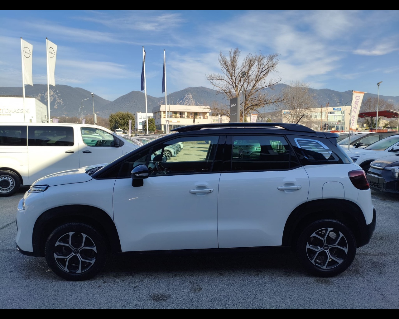 Foto CITROEN C3 Aircross 1.2 puretech Shine s&s 110cv