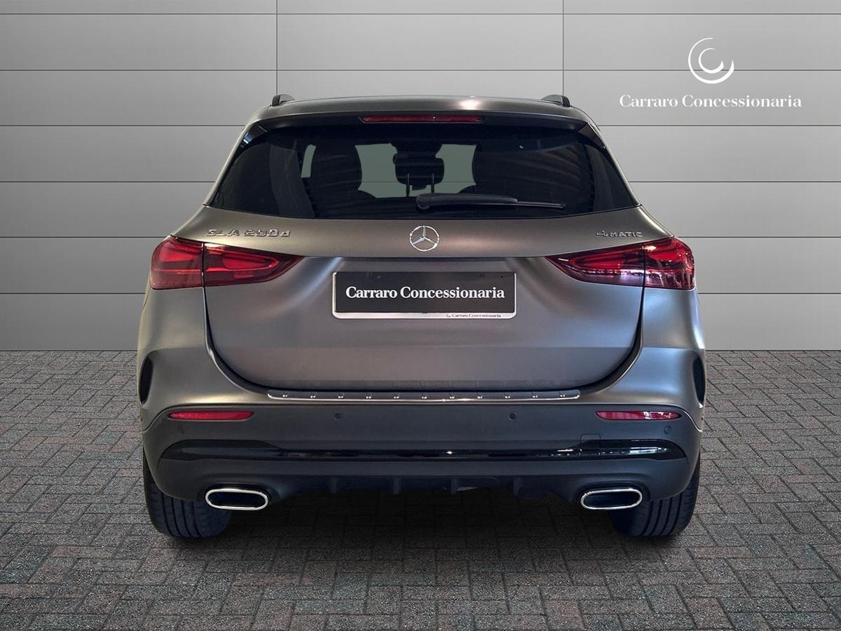 Mercedes  GLA 200 D AMG Line Advanced Plus 4Matic 8G-DCT - 4