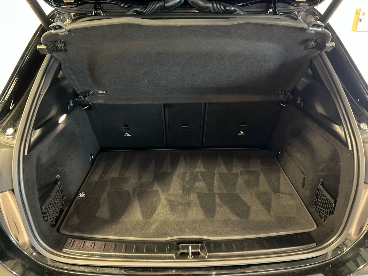 Mercedes  GLA 180 D Advanced 8G-DCT - 8