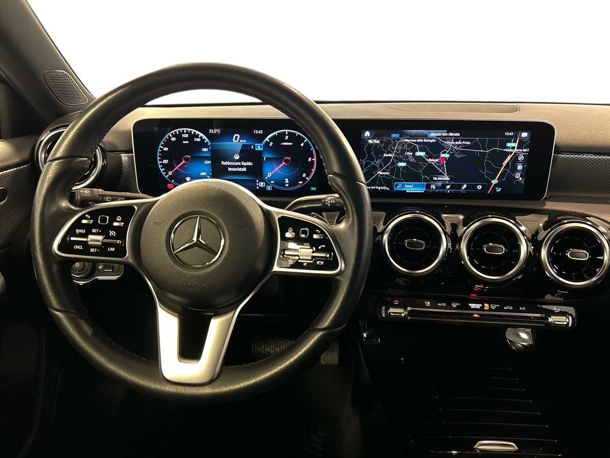 Mercedes Classe A Classe A 180 D Sport 7G-DCT - 11