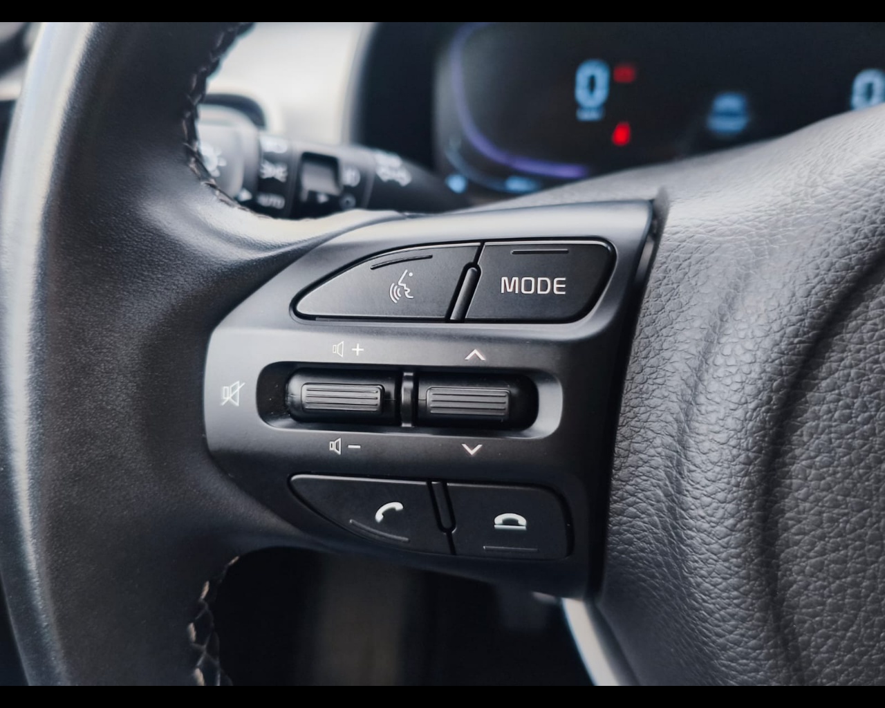 Foto KIA Stonic 1.2 Gpl Style 78cv
