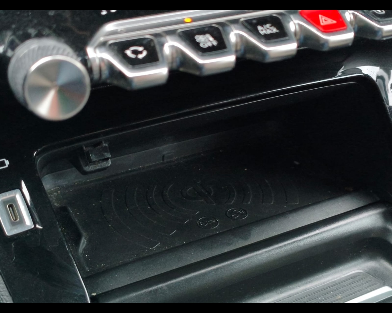 Foto PEUGEOT 208 1.5 bluehdi GT Pack s&s 100cv